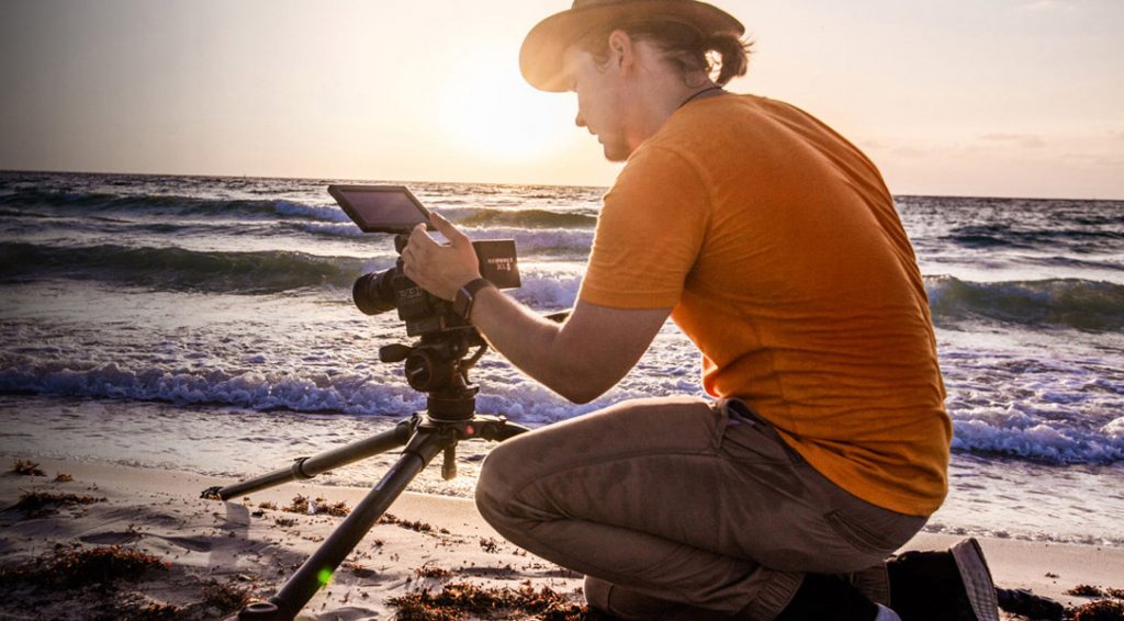Extending tripod legs in the right order